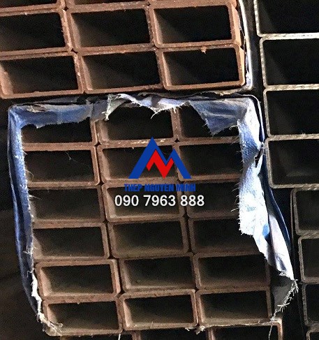 thép hộp 30x60x3