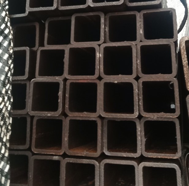 thép hộp vuông 70x70x6mm/ly/li