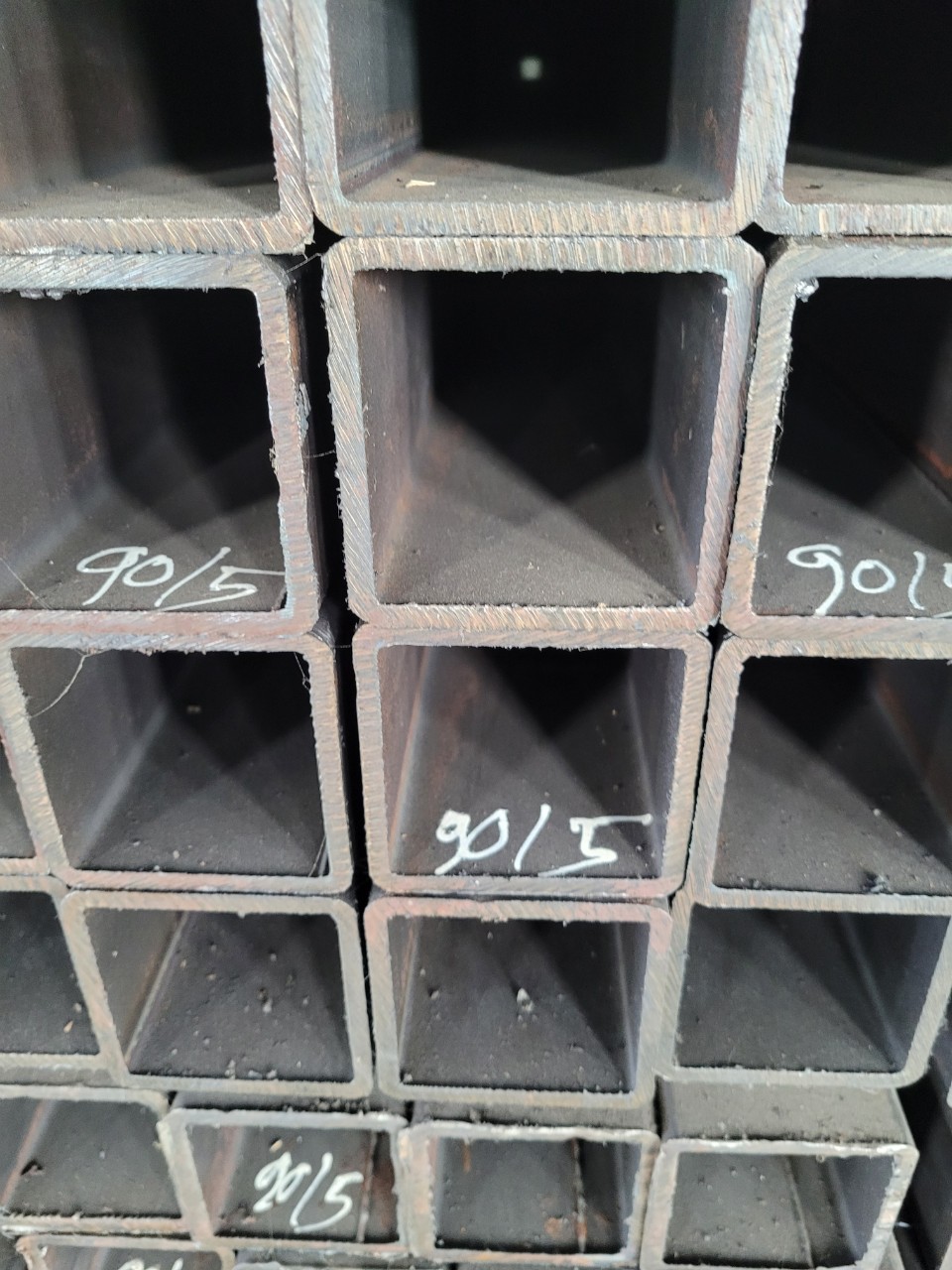 THÉP HỘP VUÔNG 90X90X5