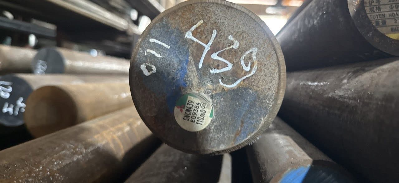 THÉP TRÒN ĐẶC SNCM439 PHI 110