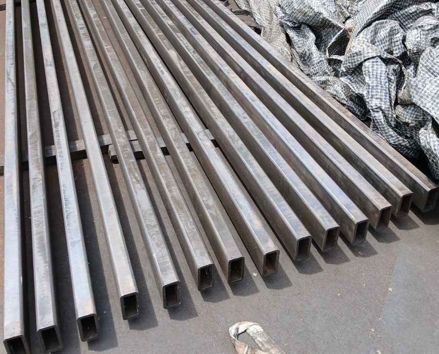 thép hộp 60x120x8mm mác q355b