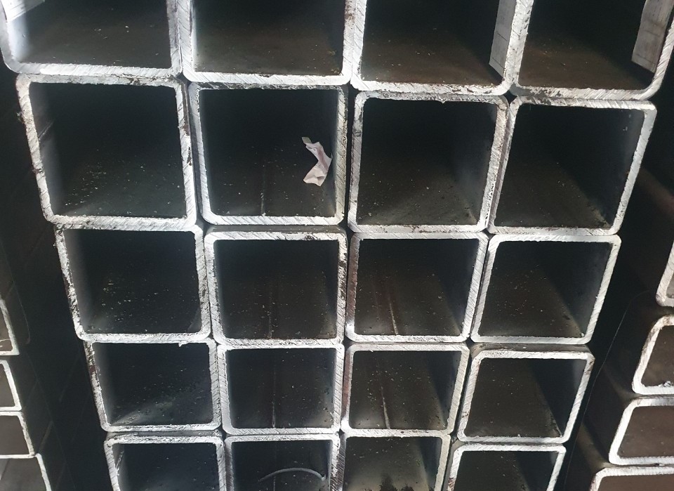 THÉP HỘP Q355B 125X125X10X6000MM