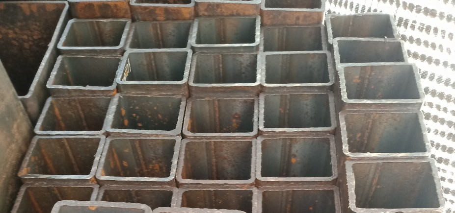 THÉP HỘP CHỮ NHẬT 150X200X5LI Q235B