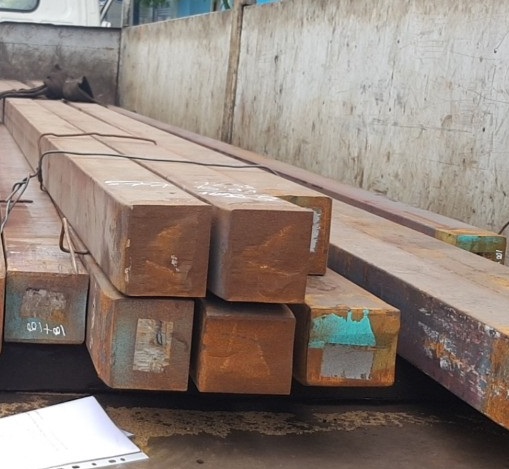 THÉP VUÔNG ĐẶC ĐEN 70X70