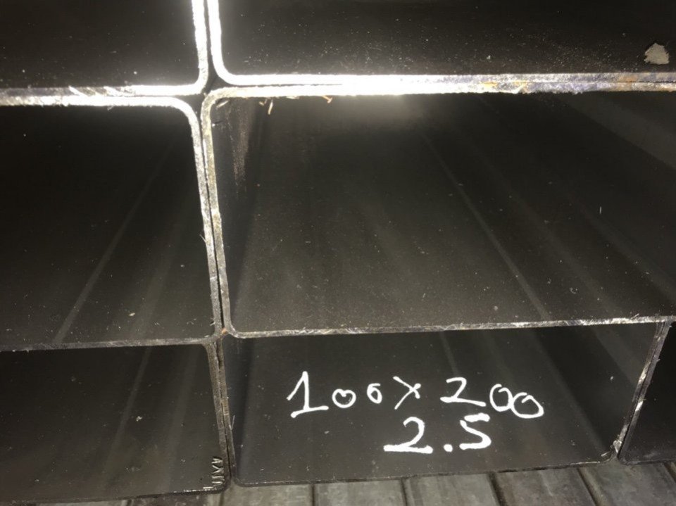 THÉP HỘP CHỮ NHẬT 100X200X2.5LI