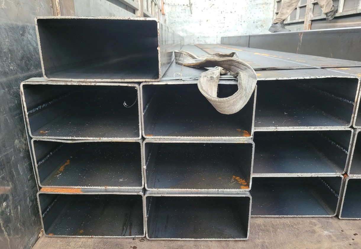 THÉP HỘP CHỮ NHẬT 150X300X5MM Q235B