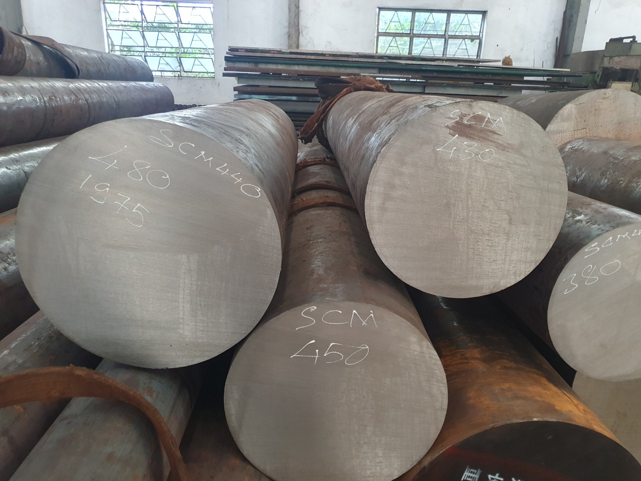 THÉP TRÒN ĐẶC HỢP KIM SCM440 PHI 450