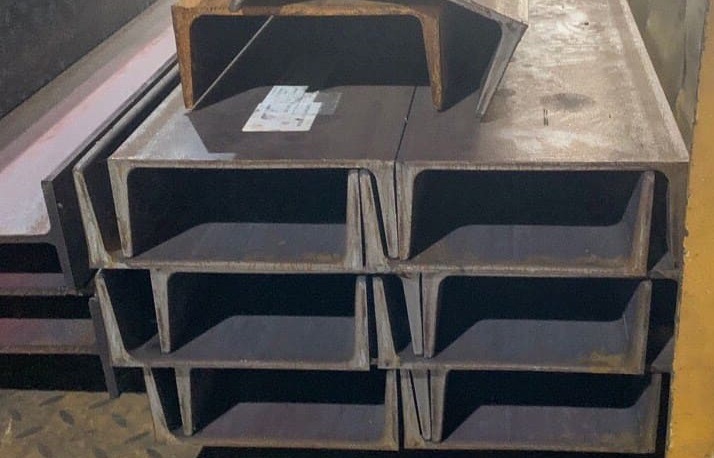 THÉP HÌNH U300/ THÉP U300 TIÊU CHUẨN A36/SS400