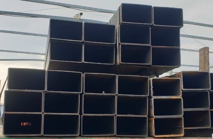 THÉP HỘP CHỮ NHẬT 200X150 DÀY 4LY/ 4MM/ 4LI