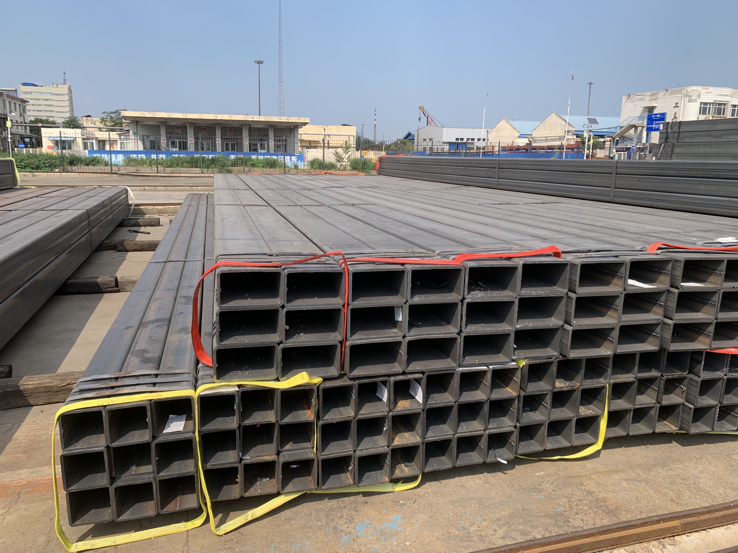 THÉP HỘP ĐEN 300X400/ 400X300