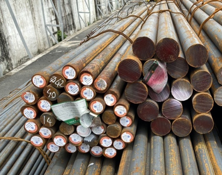 THÉP TRÒN ĐẶC PHI 40- THÉP THANH TRÒN PHI 40 - THÉP LÁP TRÒN ĐẶC PHI 40