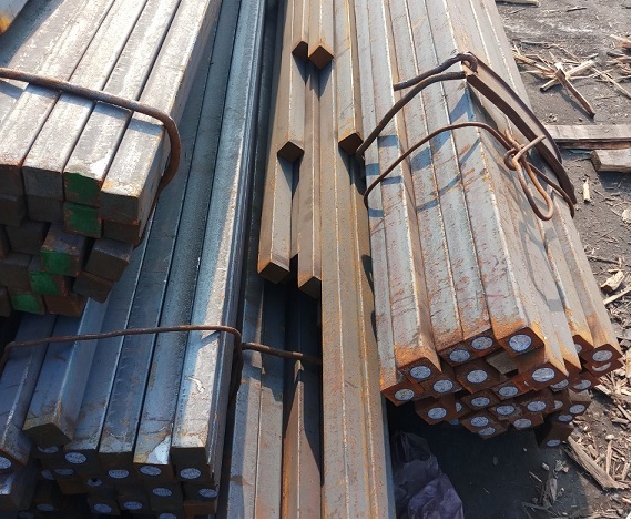 THÉP VUÔNG ĐẶC GIÁ RẺ Ở TẠI NHA TRANG - KHÁNH HÒA